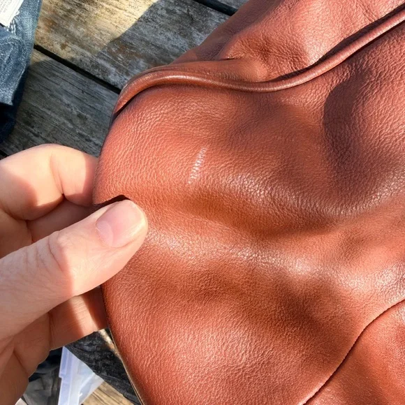 Frye Chestnut Brown Pebbled Leather Hobo Shoulder Bag - Picture 15 of 15